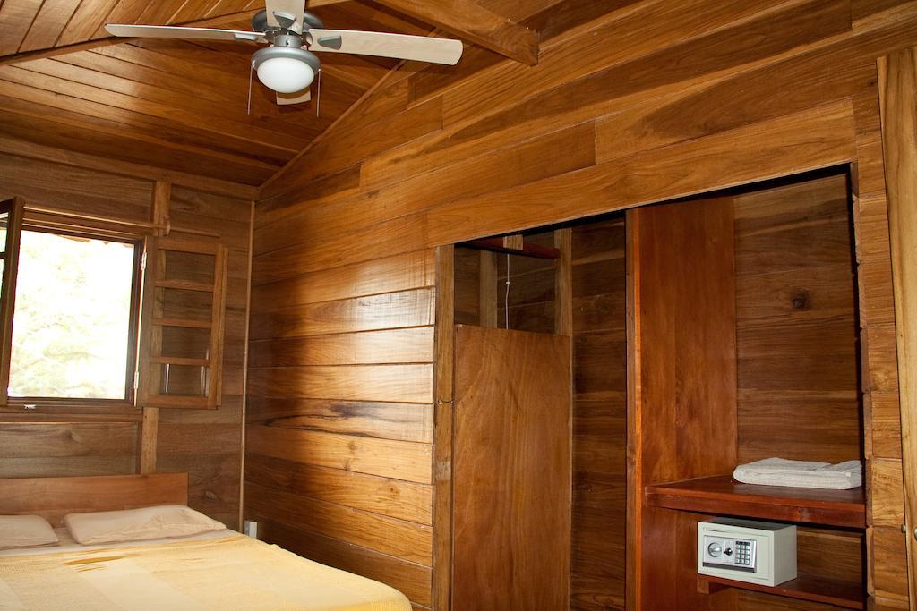 M&M'S Residencias Bocas del Toro Exterior photo